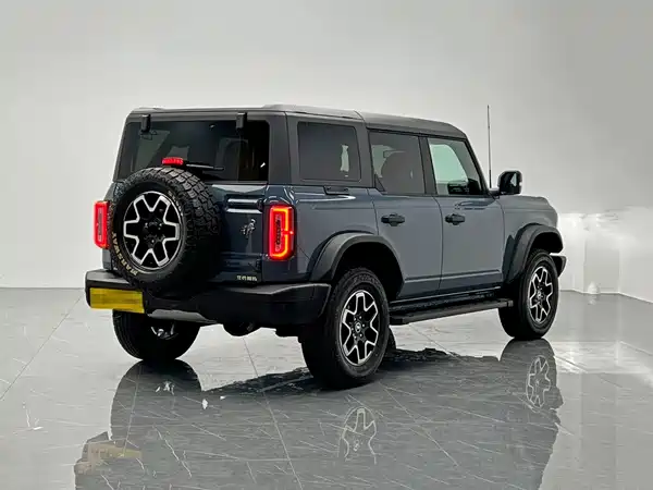 Ford Bronco 2024