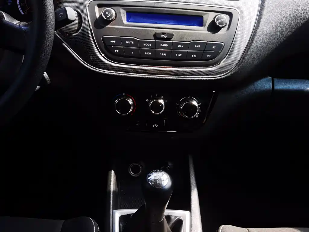 Changan Uno S 2018 — фото 10