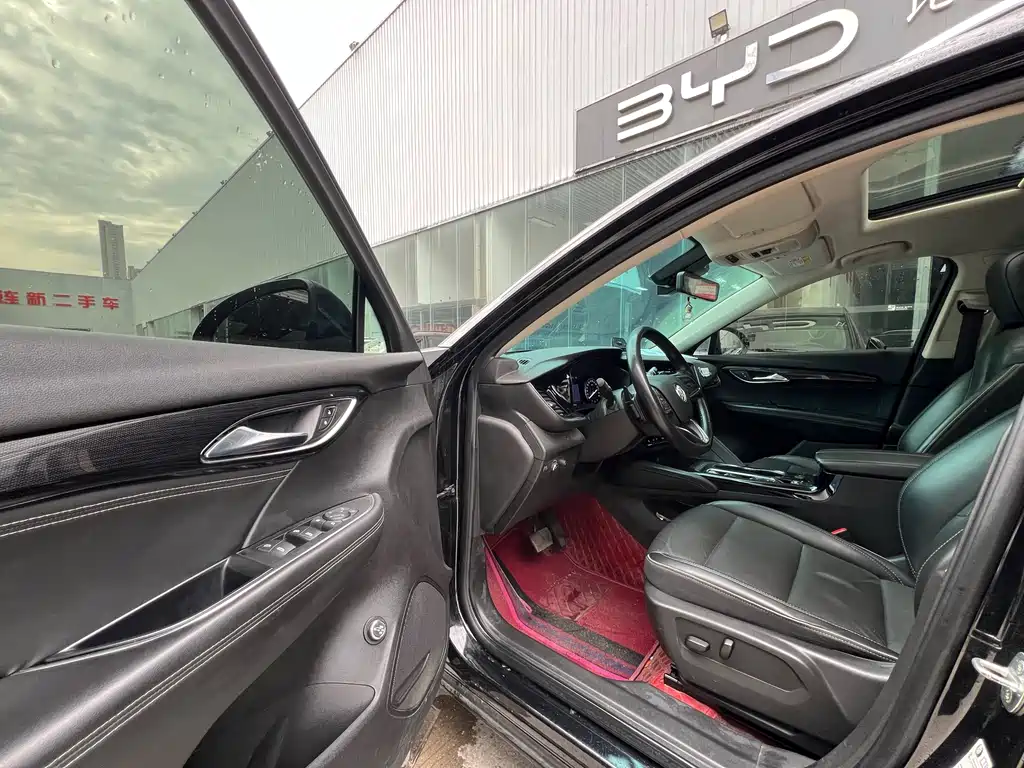 Buick Envision Plus 2023 — фото 18