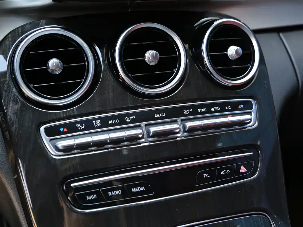 Mercedes-Benz C-Class 2019 — фото 9