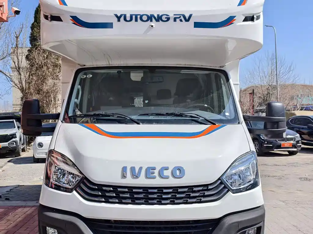 IVECO Ousheng 2023 — фото 2