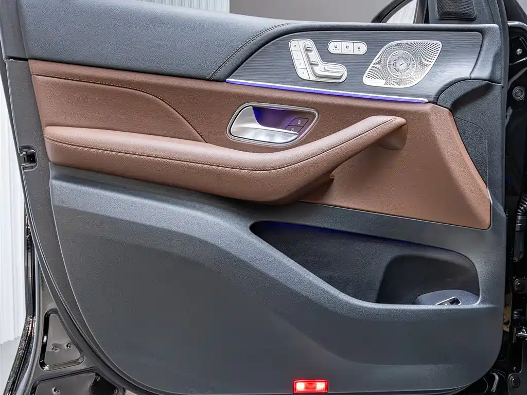 Mercedes-Benz GLS 2024 — фото 22