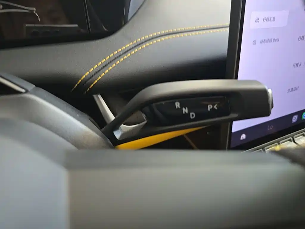 Xiaomi SU7 Ultra 2025 — фото 14