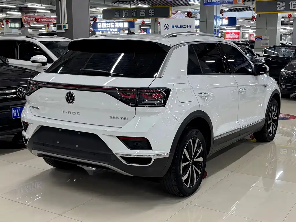 Volkswagen T-Roc 2023