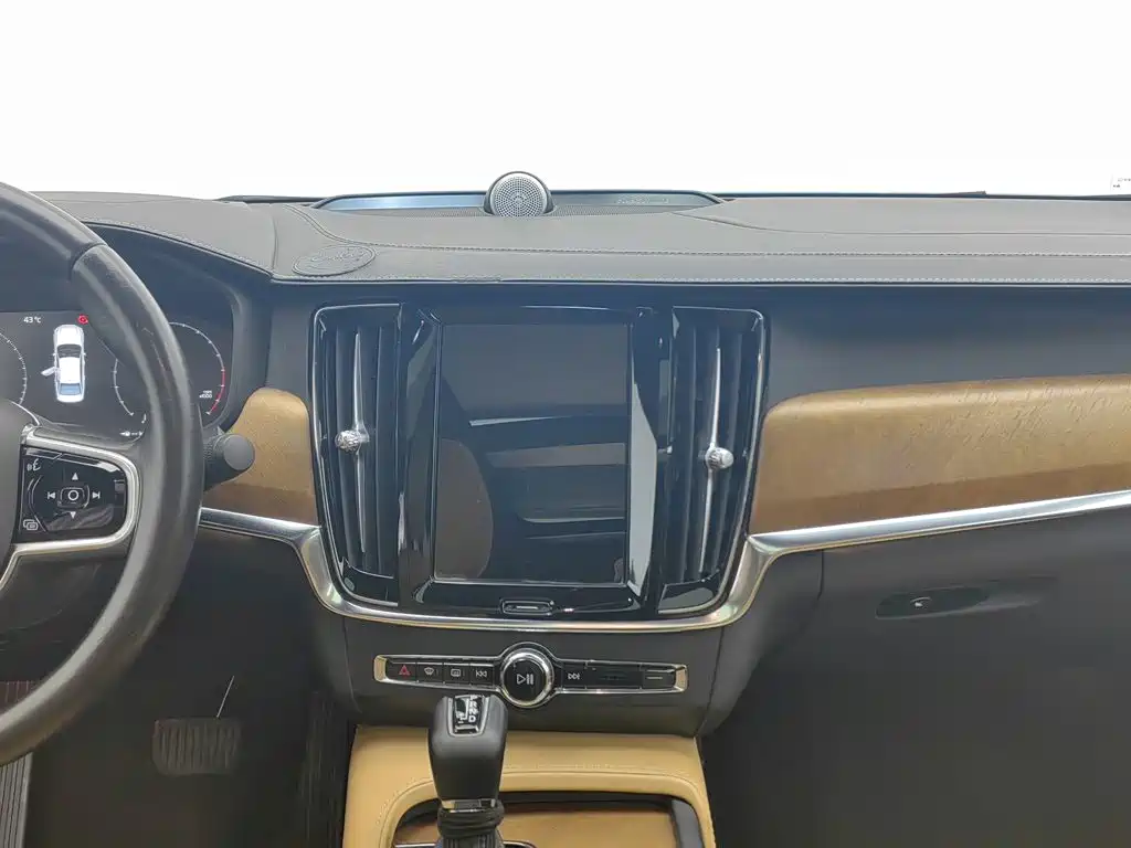 Volvo S90 2017 — фото 12