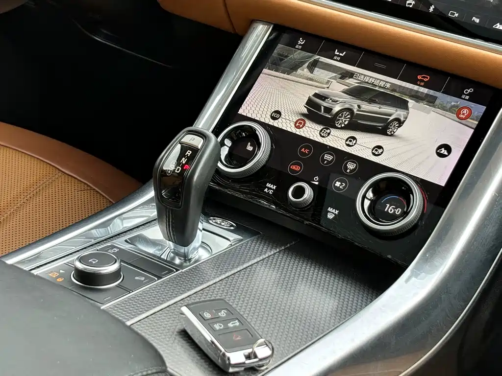 Land Rover Range Rover Sport 2018 — фото 15
