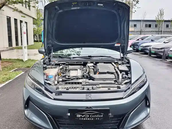 BYD Han L 2025