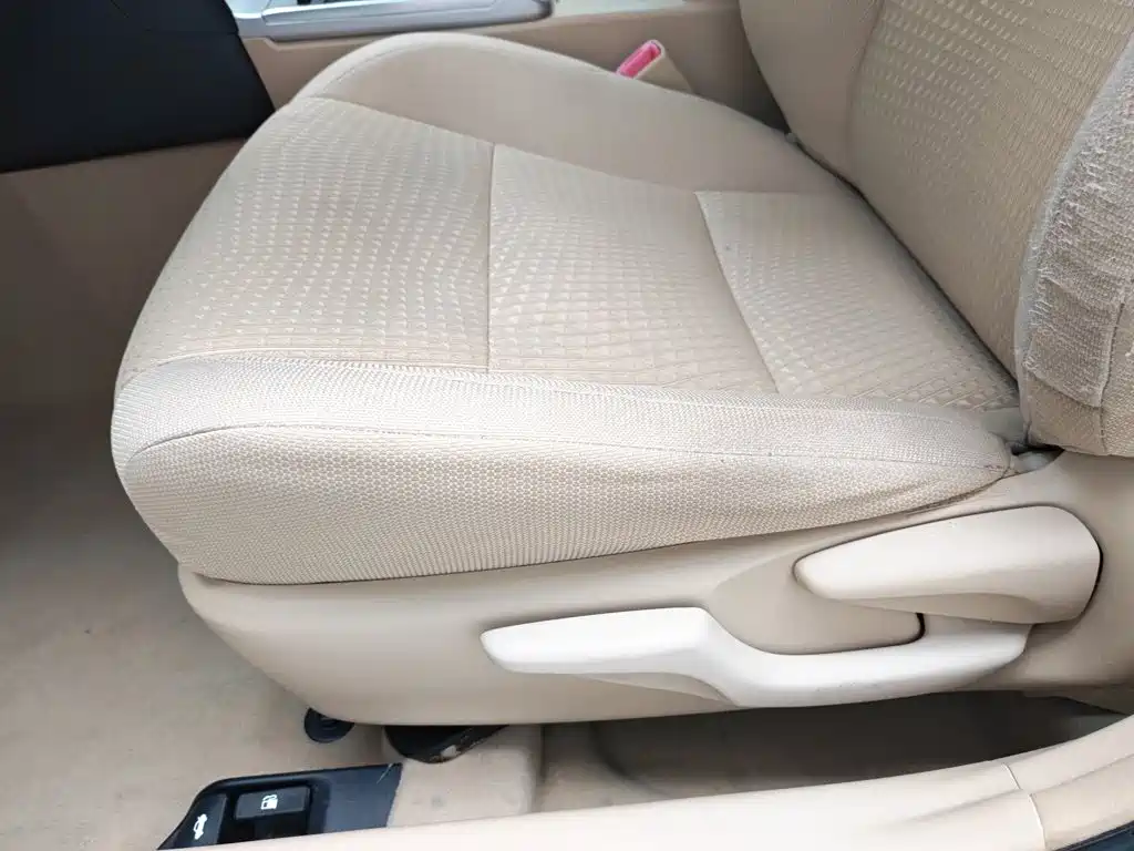 Toyota Camry 2012 — фото 20
