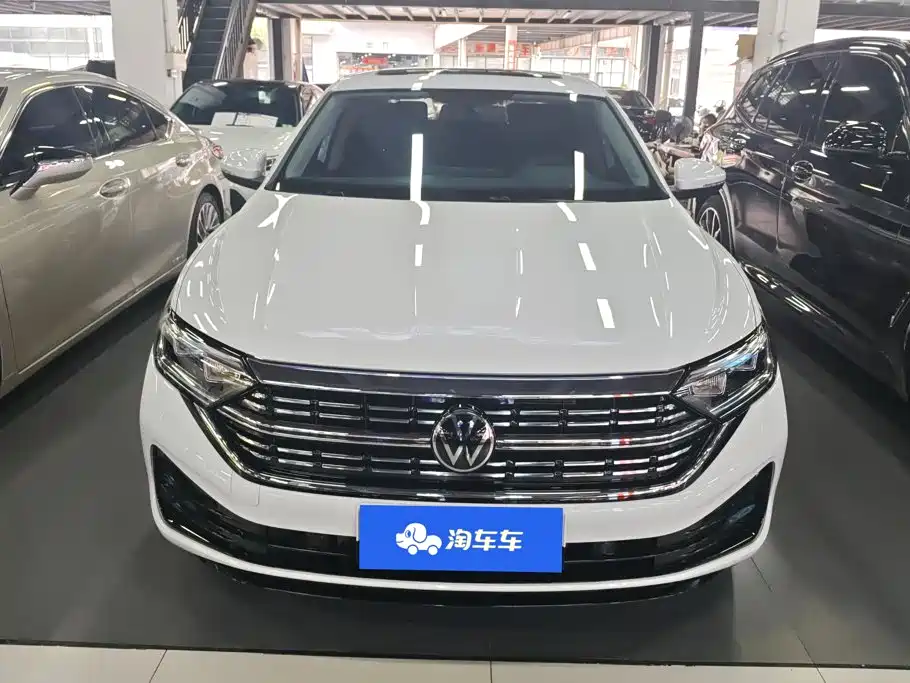 Volkswagen Sagitar 2025