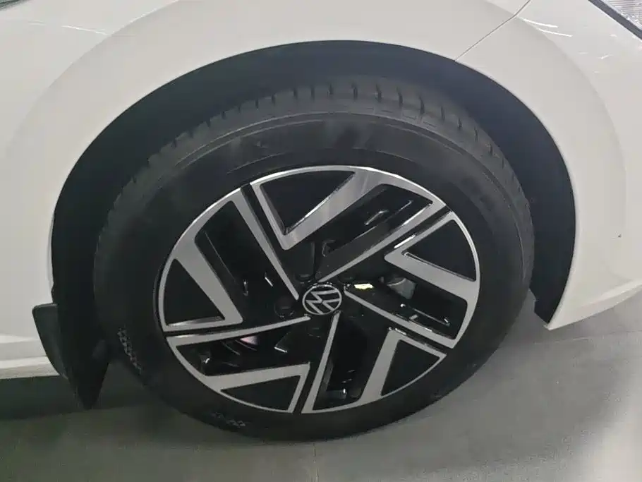 Volkswagen Sagitar 2025