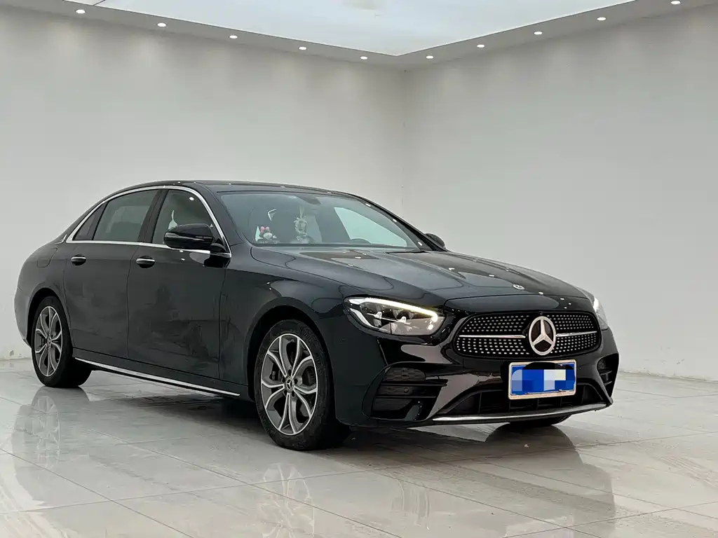 Mercedes-Benz E-Class 2022 — фото 2