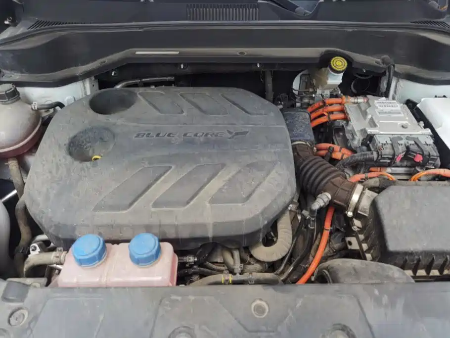 Changan Auchan Z6 New Energy 2024 — фото 10