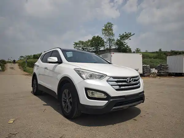 Hyundai Santa Fe 2013