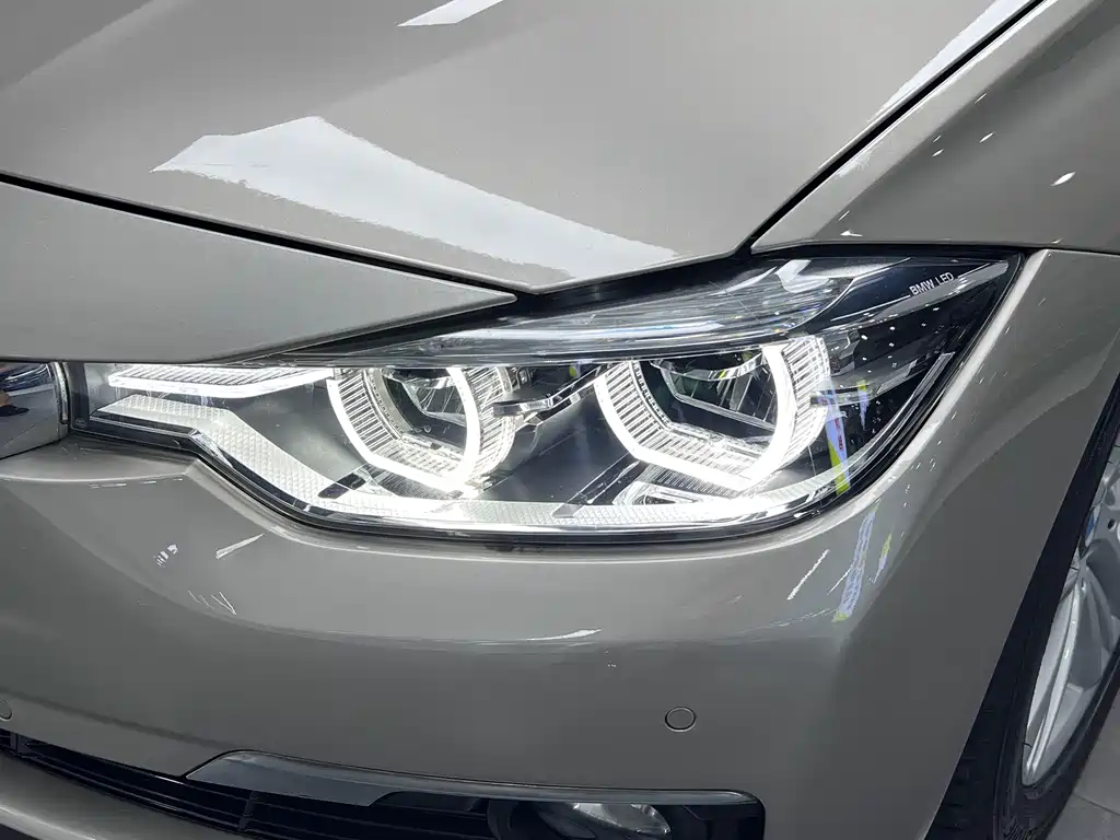 BMW 3 Series 2016