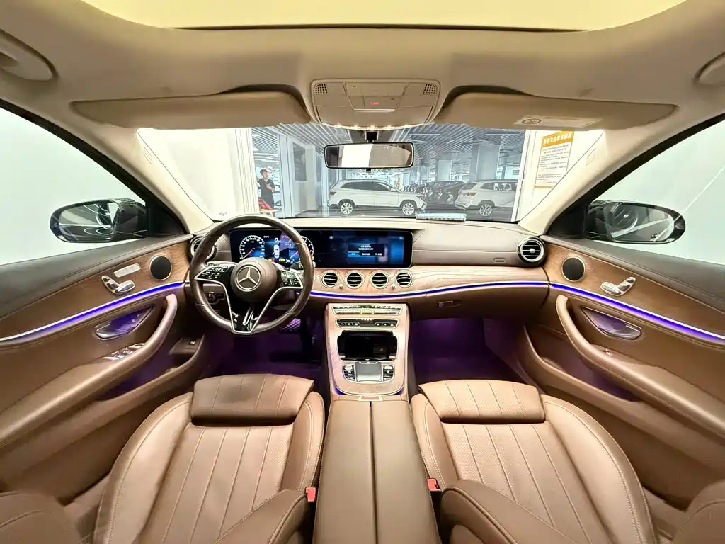 Mercedes-Benz E-Class 2023 — фото 9