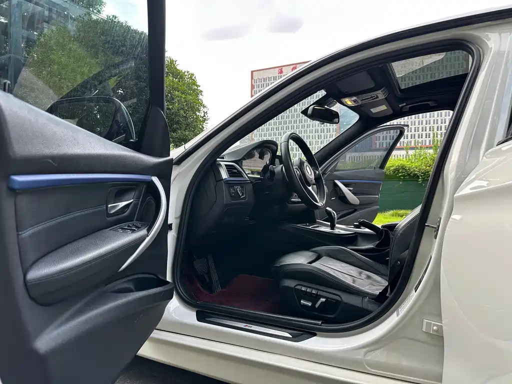 BMW 3 Series 2018