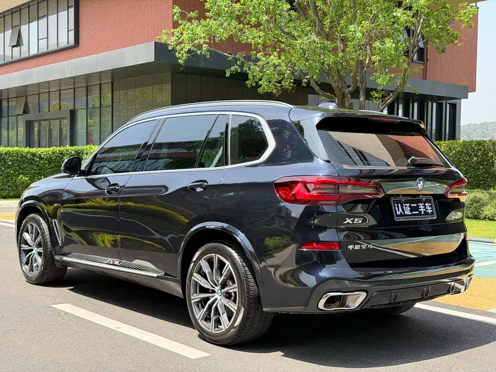 BMW X5 2022 — фото 8