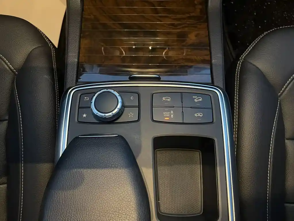 Mercedes-Benz M-Class 2015 — фото 20