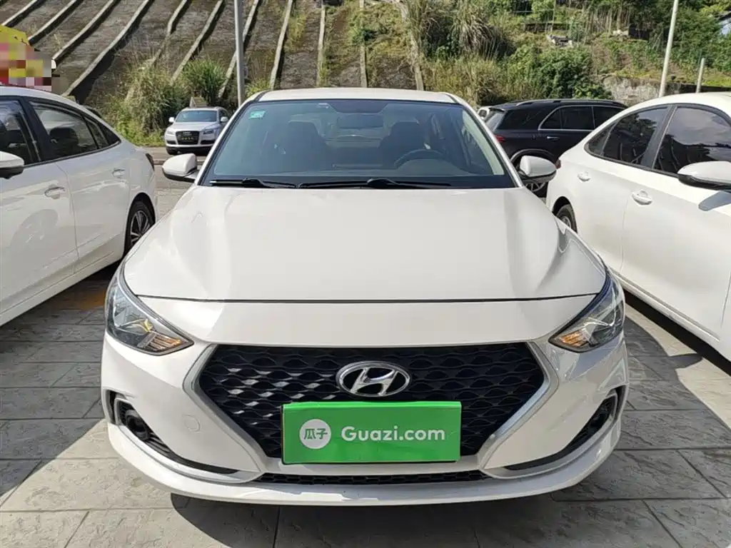Hyundai Elantra 2019 — фото 3
