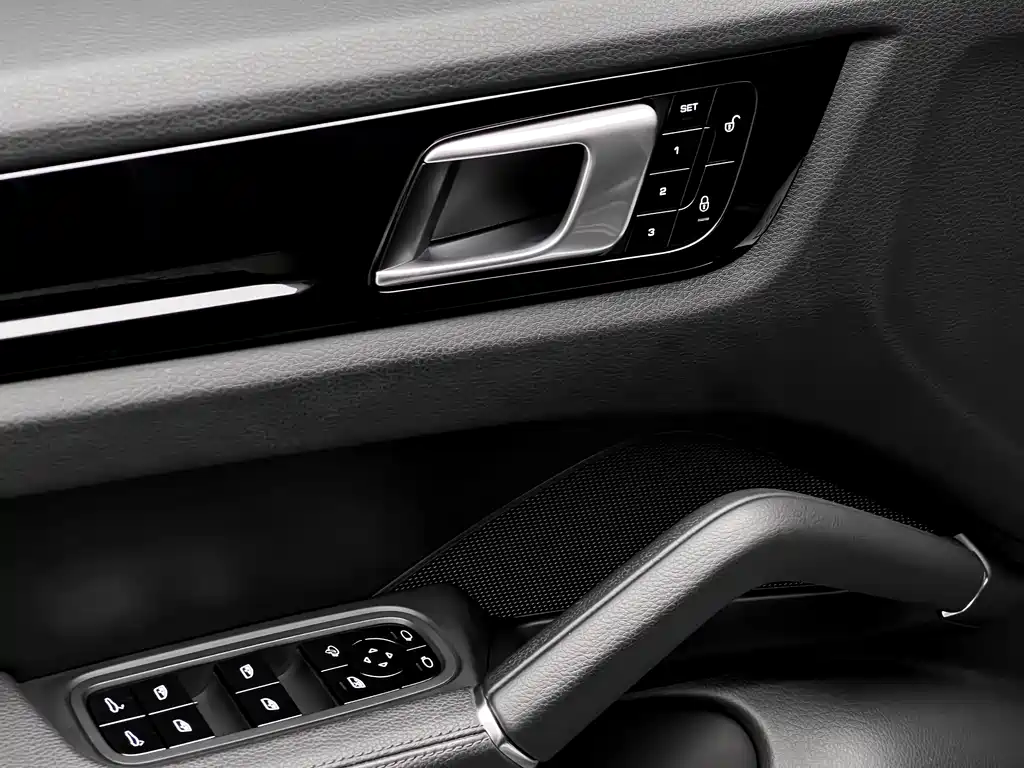 Porsche Cayenne 2018 — фото 18