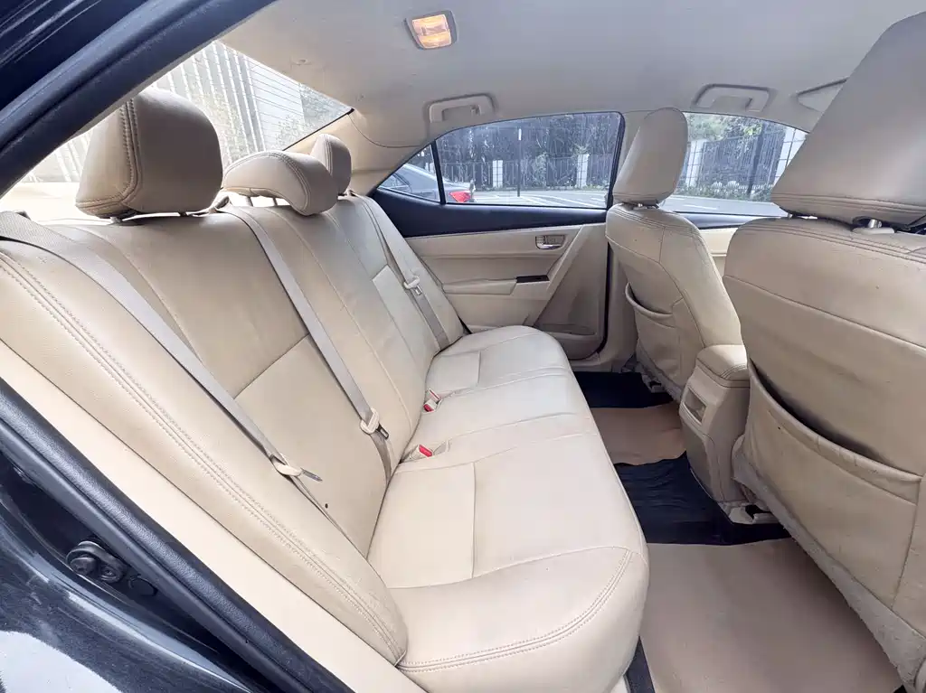 Toyota Corolla 2015 — фото 12
