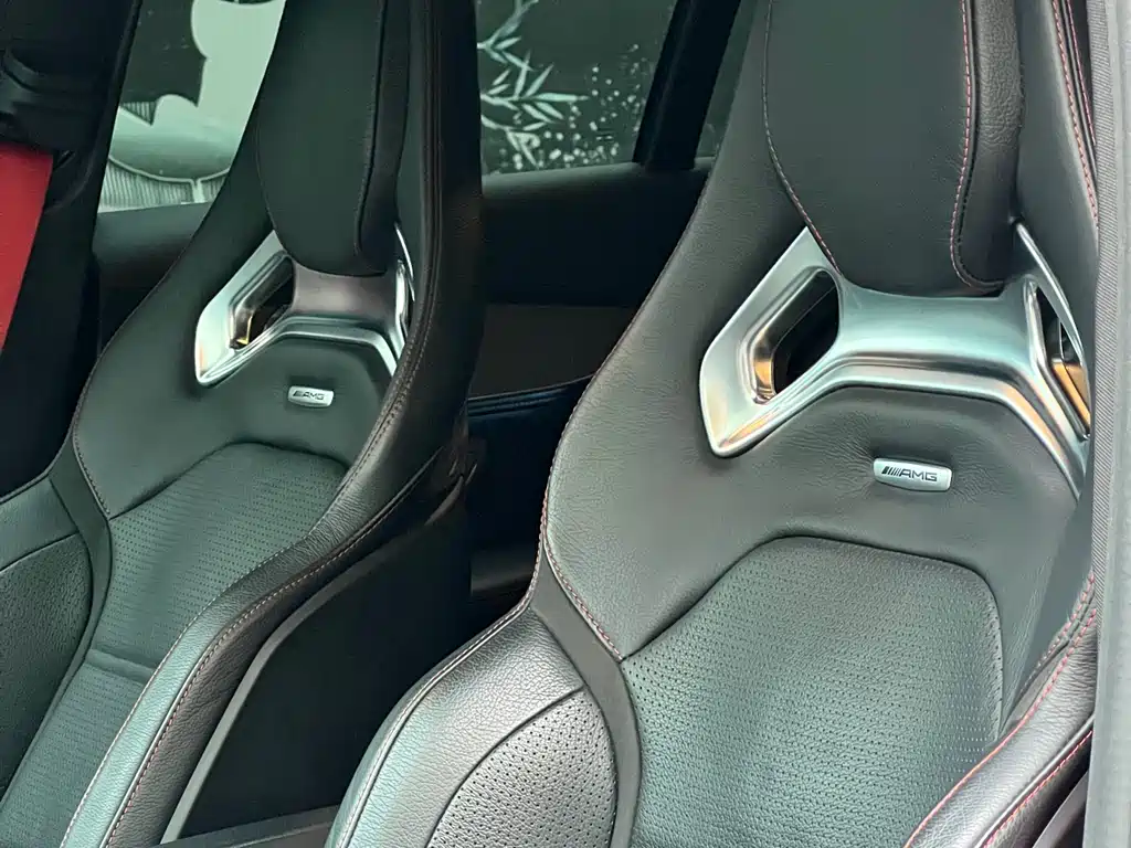 Mercedes-Benz C-Class AMG 2019 — фото 13