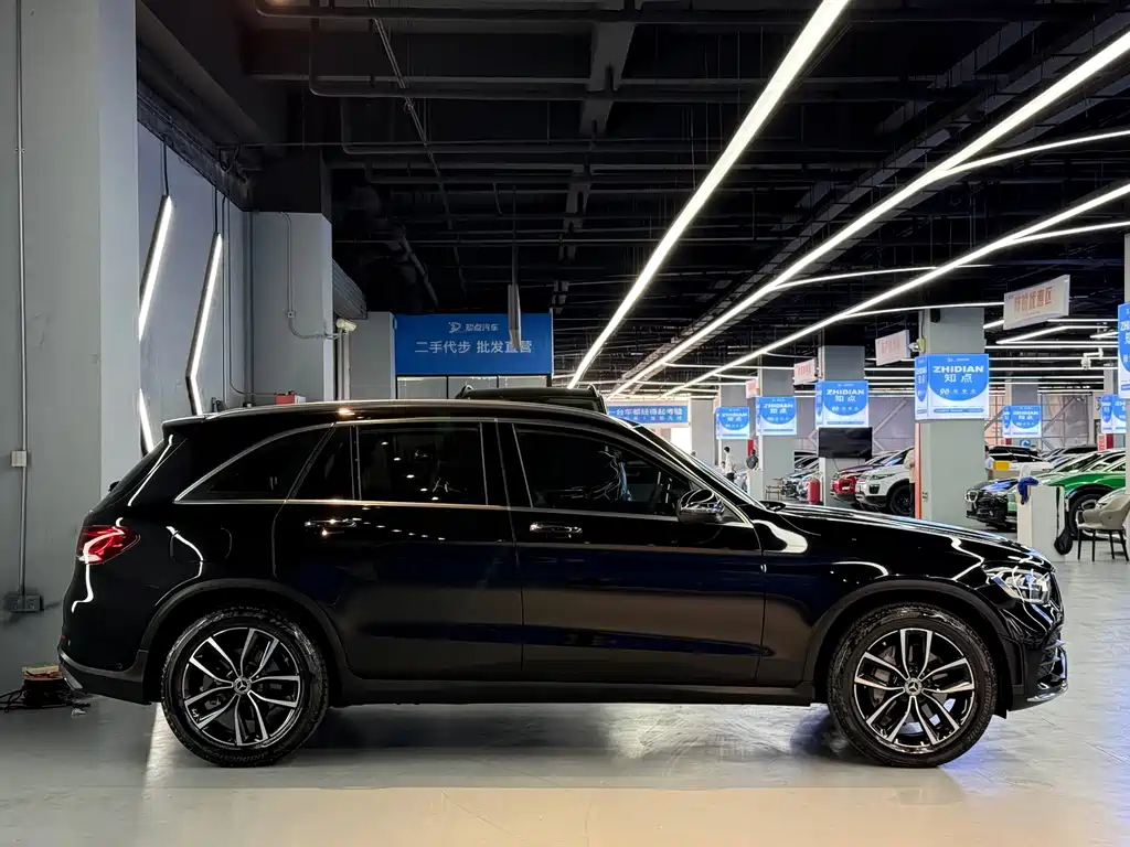Mercedes-Benz GLC 2021