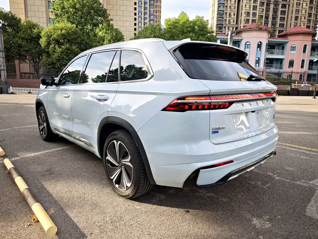 Geely Xingyue L 2023 — фото 13