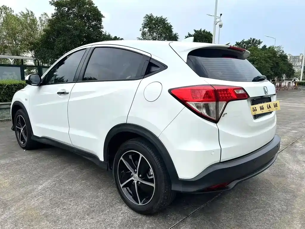 Honda Vezel 2020 — фото 7