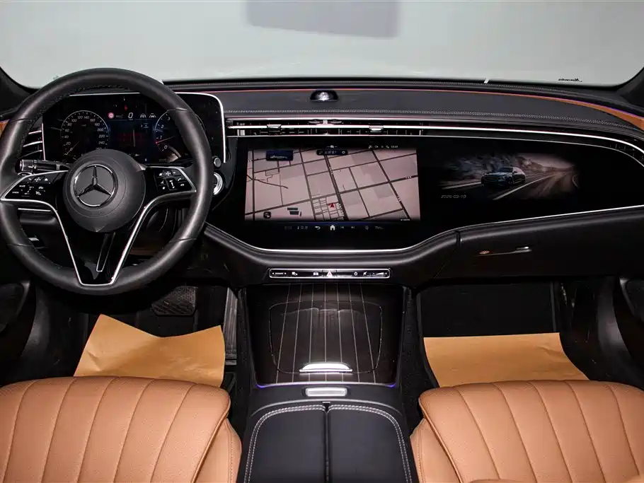 Mercedes-Benz E-Class 2025 — фото 14