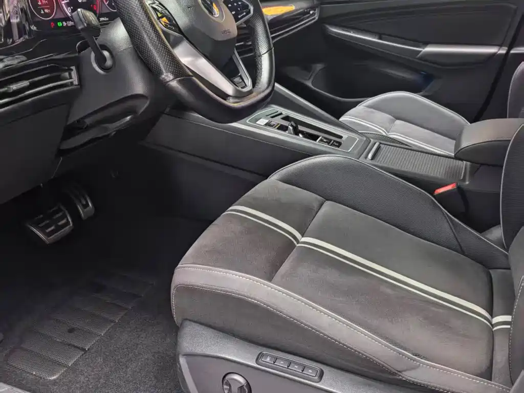 Volkswagen Golf 2022