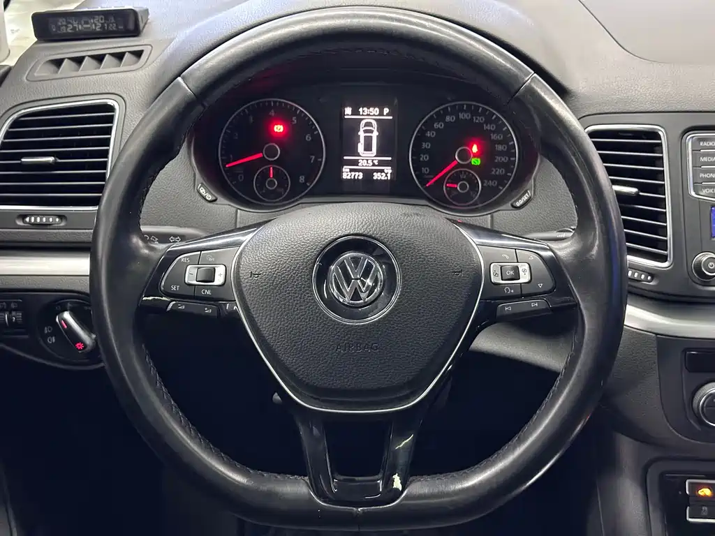 Volkswagen Sharan 2018 — фото 13