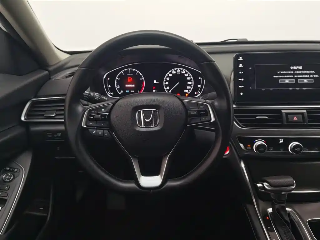 Honda Accord 2022 — фото 11