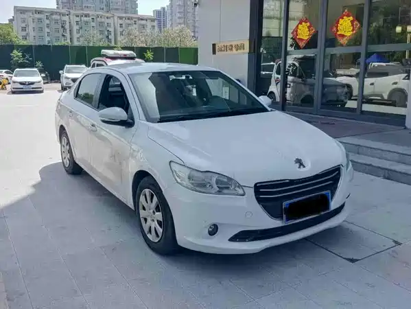 Peugeot 301 2015