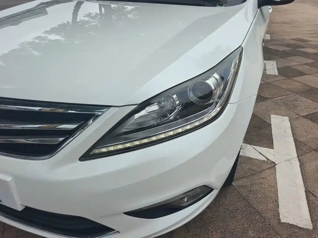 Changan Eado 2017 — фото 24