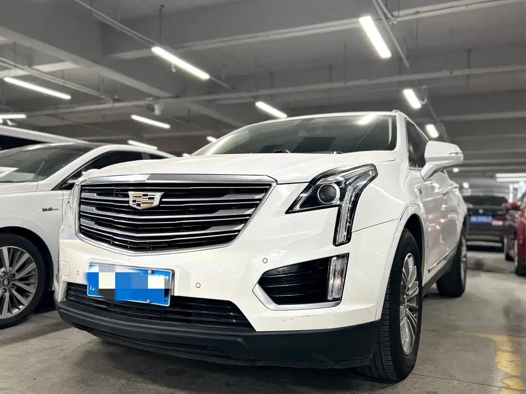 Cadillac XT5 2016 — фото 1