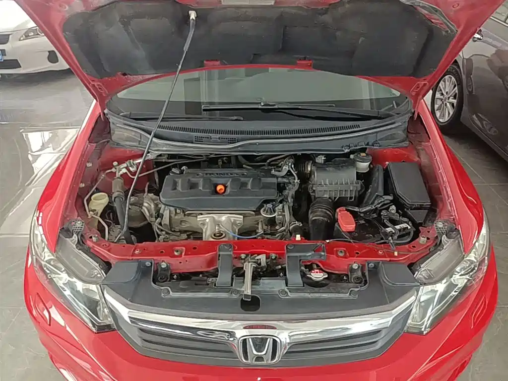 Honda Civic 2014 — фото 20