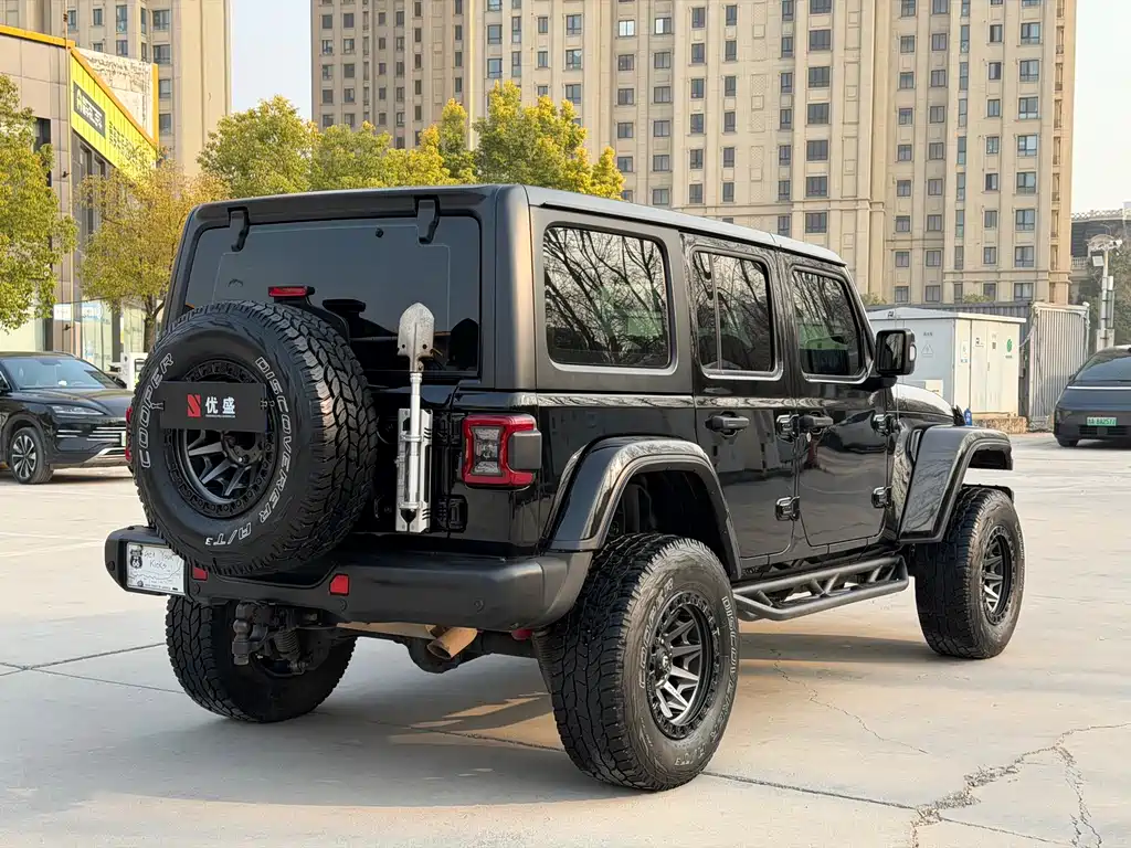 Jeep Wrangler 2021 — фото 7