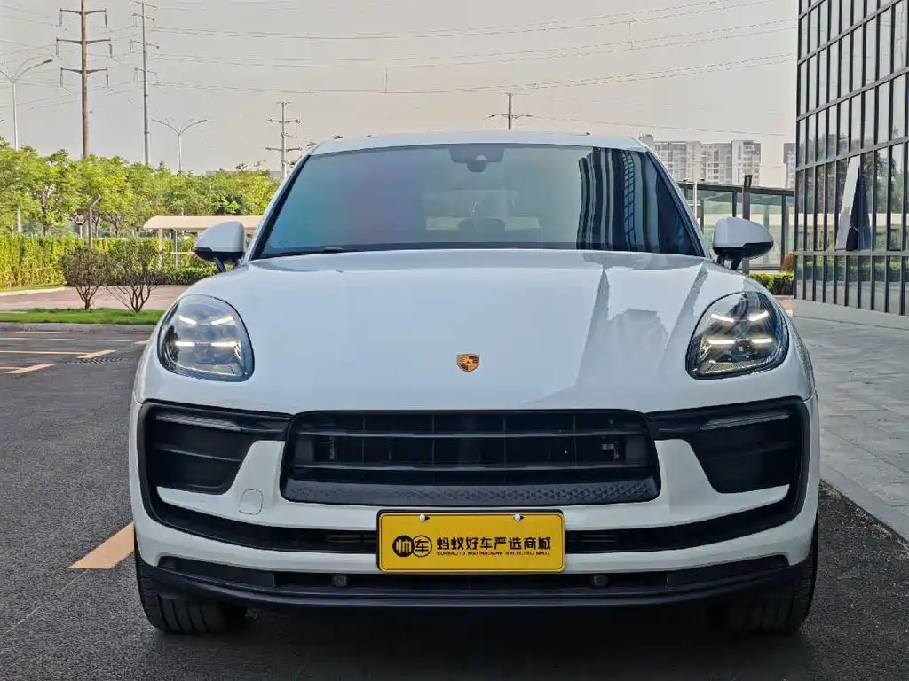 Porsche Macan 2023 — фото 2