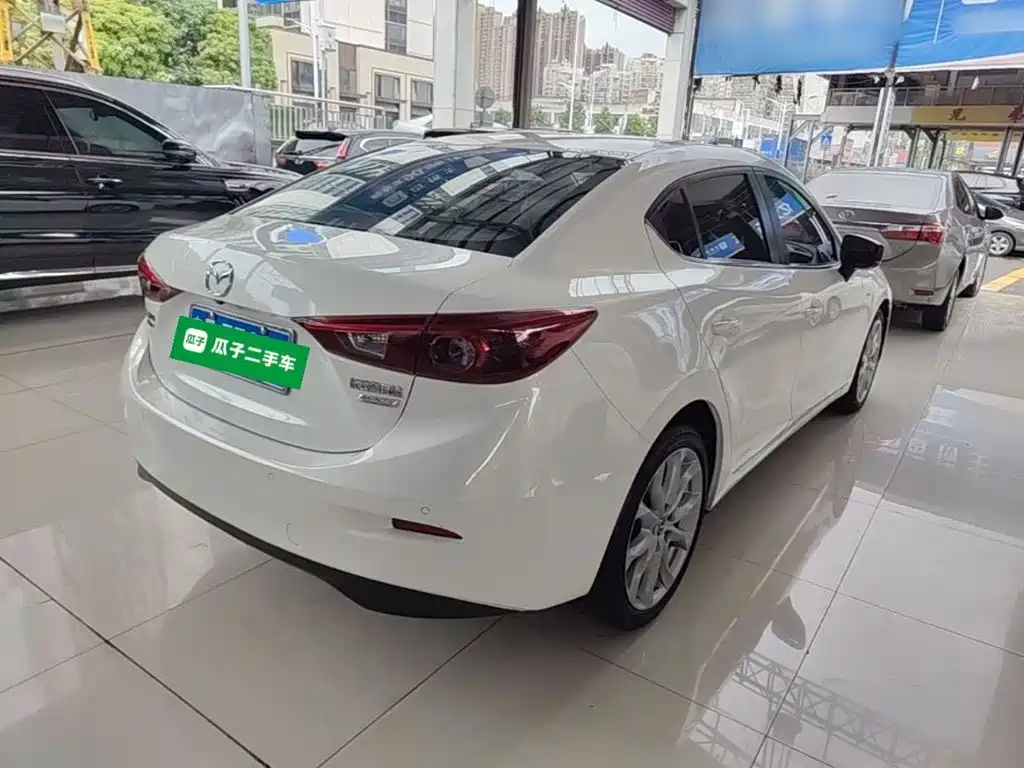 Mazda 3 Axela 2018