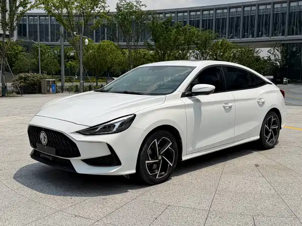 MG MG5 2021