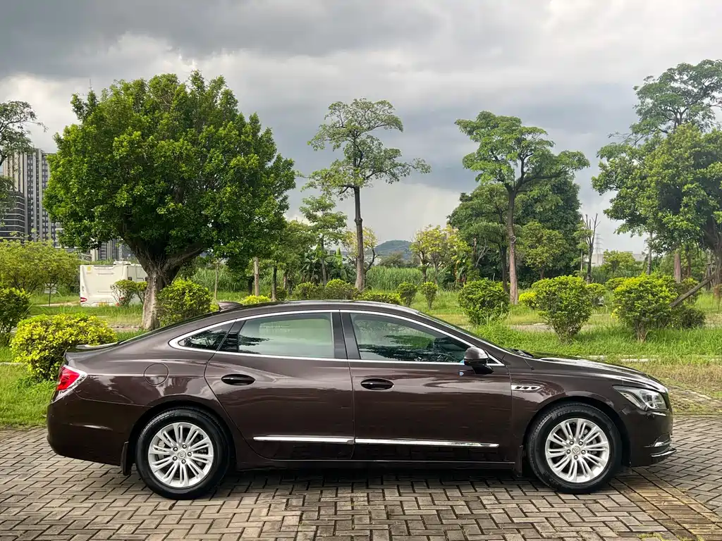 Buick LaCrosse 2017 — фото 4
