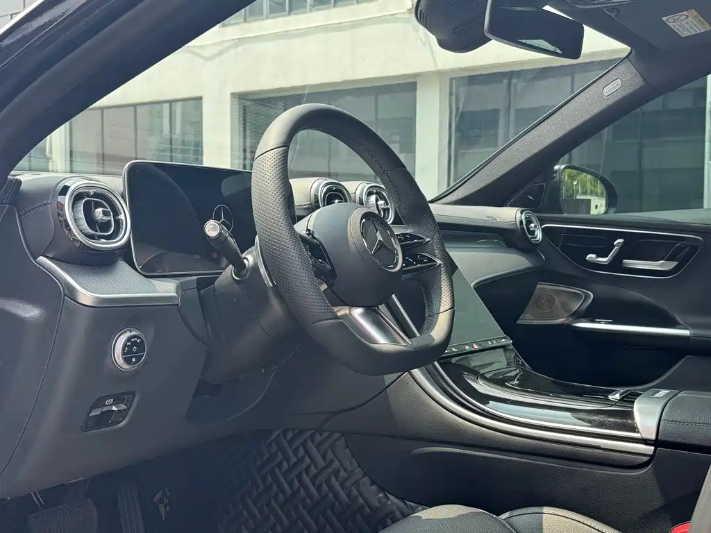 Mercedes-Benz C-Class 2022 — фото 9