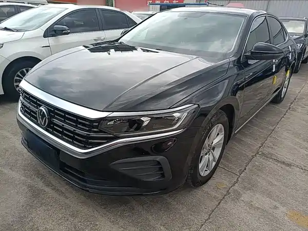 Volkswagen Passat 2022