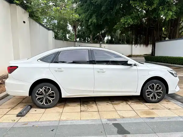 Roewe i6 MAX New Energy 2023