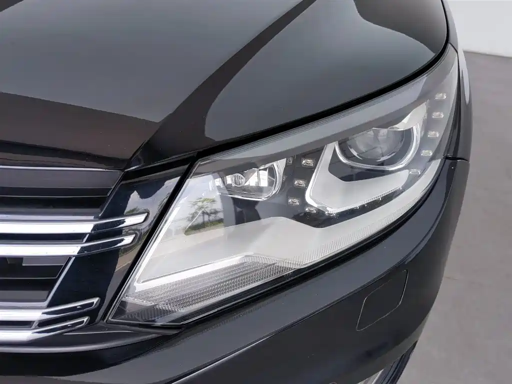 Volkswagen Tiguan 2015 — фото 7