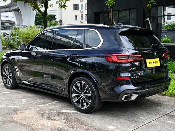 BMW X5 2023