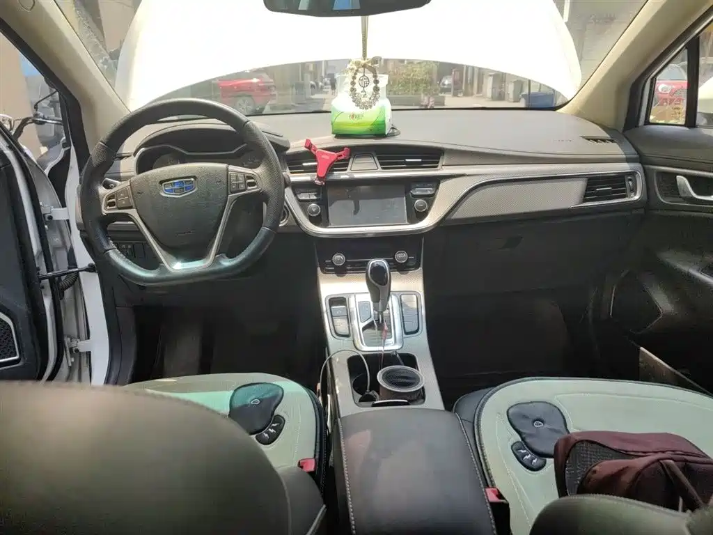 Geely Emgrand GS 2017 — фото 13