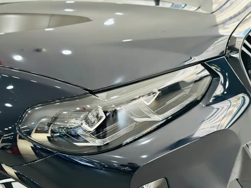 BMW iX3 2025 — фото 11