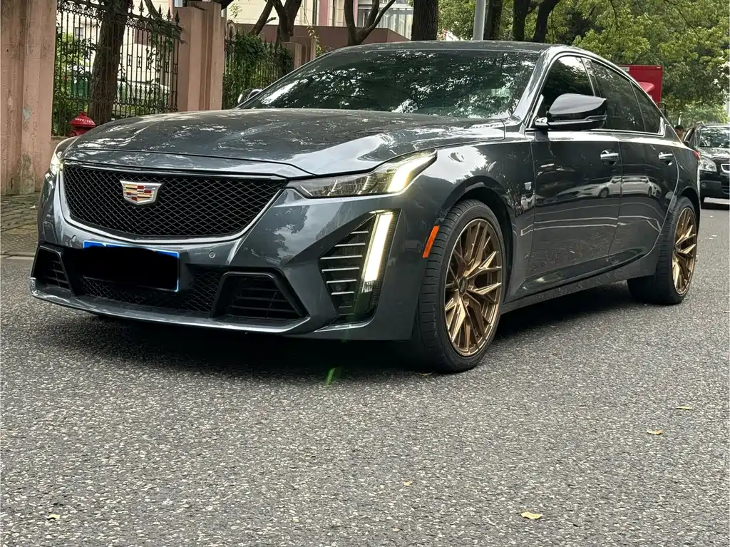 Cadillac CT5 2021 — фото 1